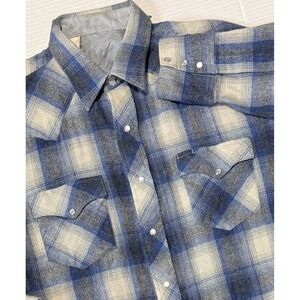 Vintage Men's Blue Plaid Wool Blend Western Pearl Snap Flannel Shirt - Large**
